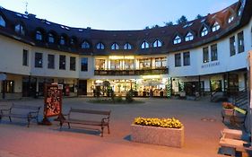 Pension Mona
